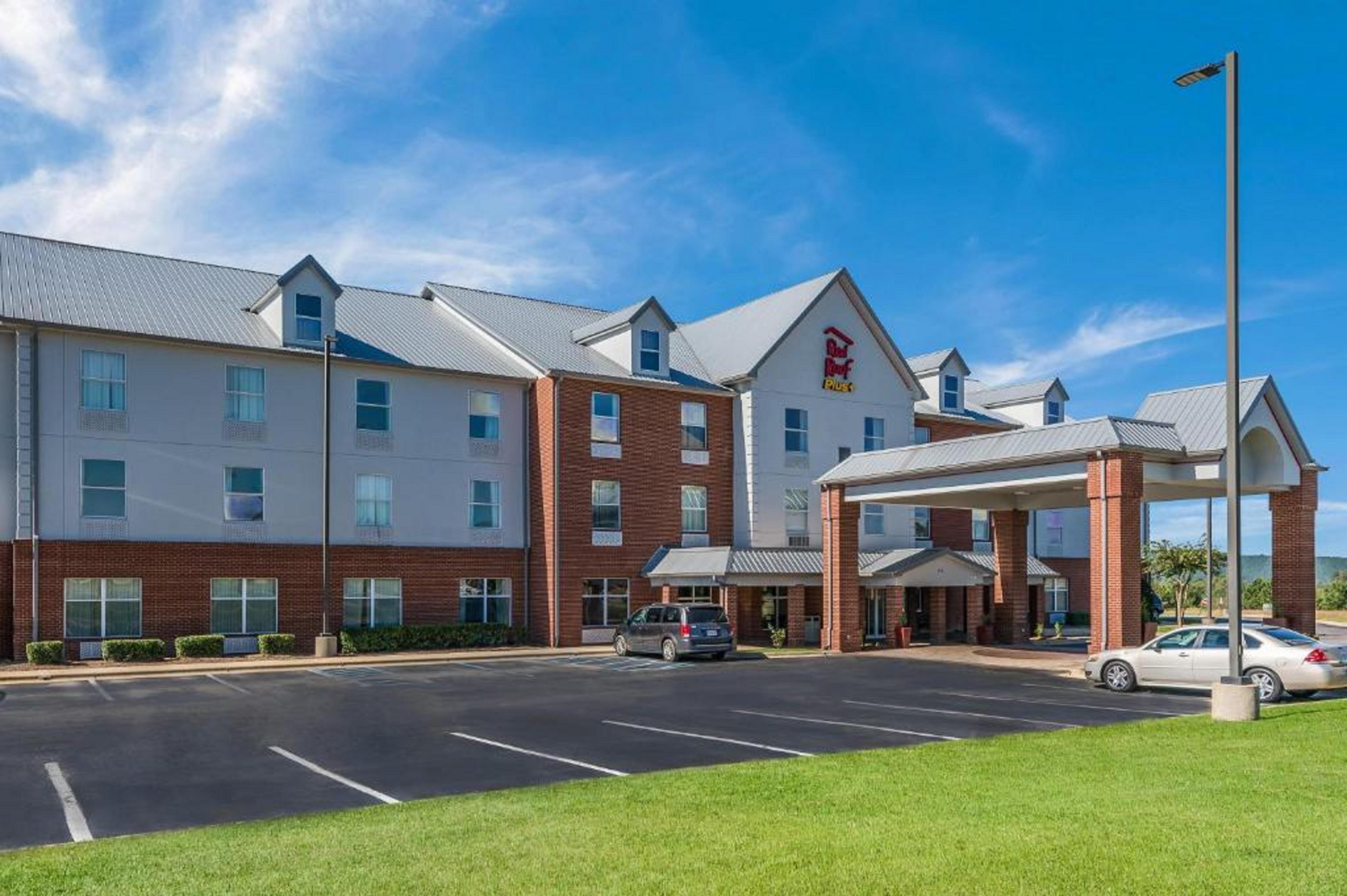Red Roof & Birmingham - 2* Bessemer